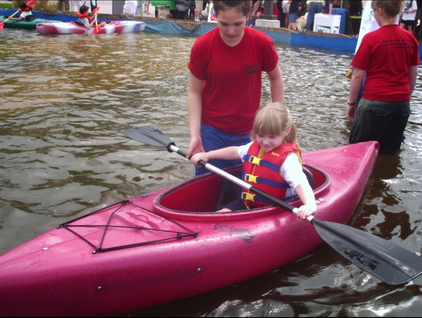 boat paddling pool